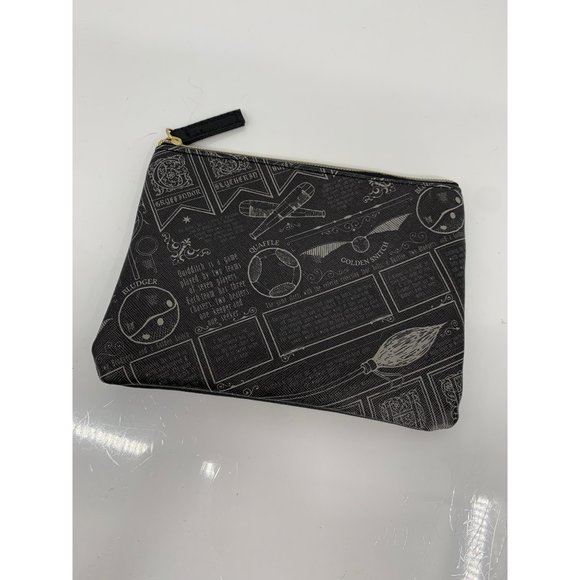 Wizarding World Harry Potter Black Small Handbag Coin Purse 6x7" - Picture 1 of 9